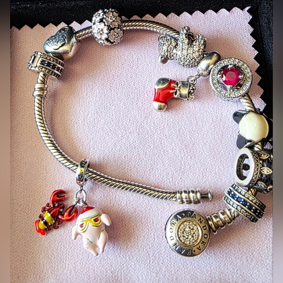 New TV show FRIENDS Turkey in Fez and lobster silver dangle charm for bracelet - Picture 3 of 3